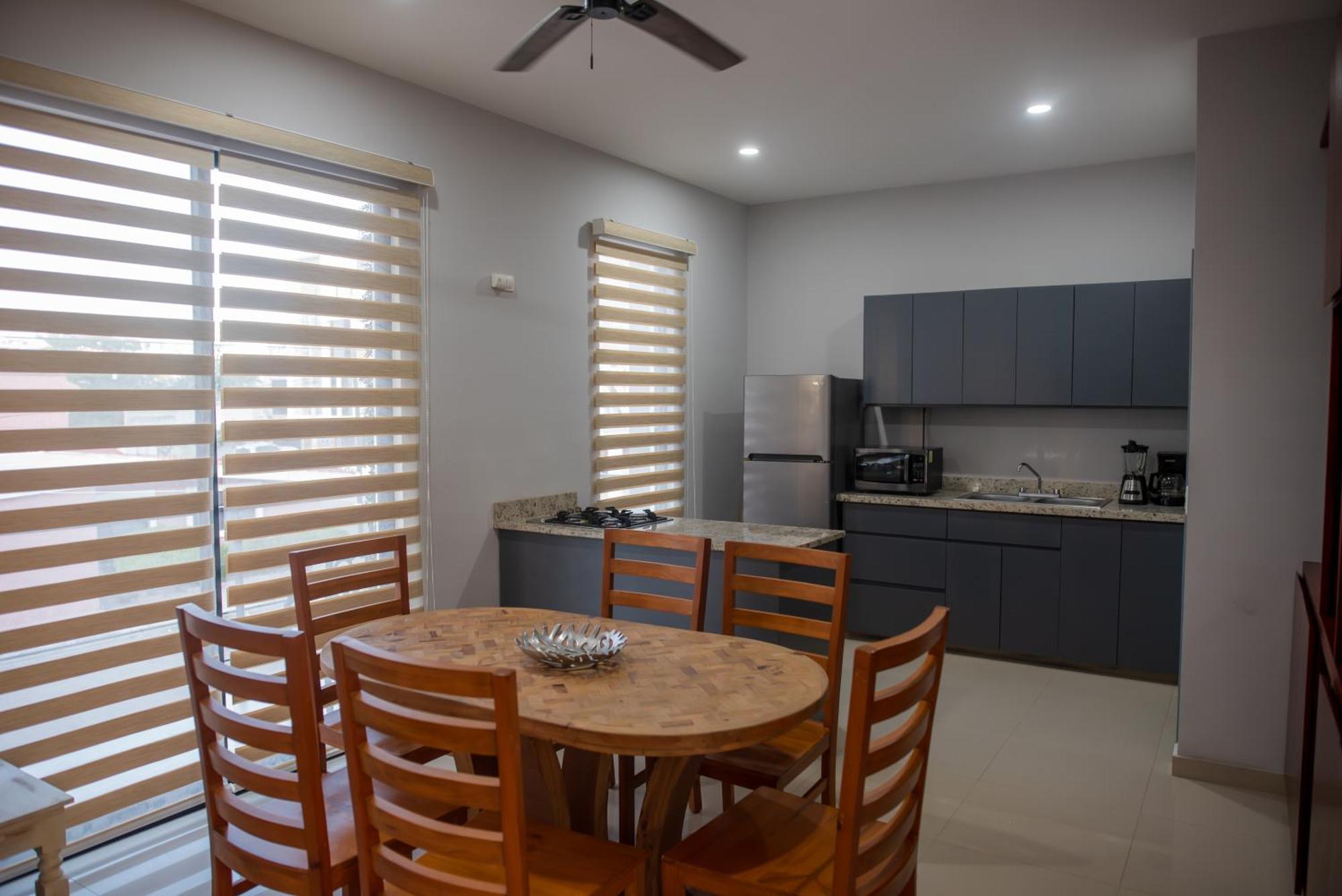 2Br/2Ba Condo 1 Block To Ocean! - Unit 3 ماساتلان المظهر الخارجي الصورة