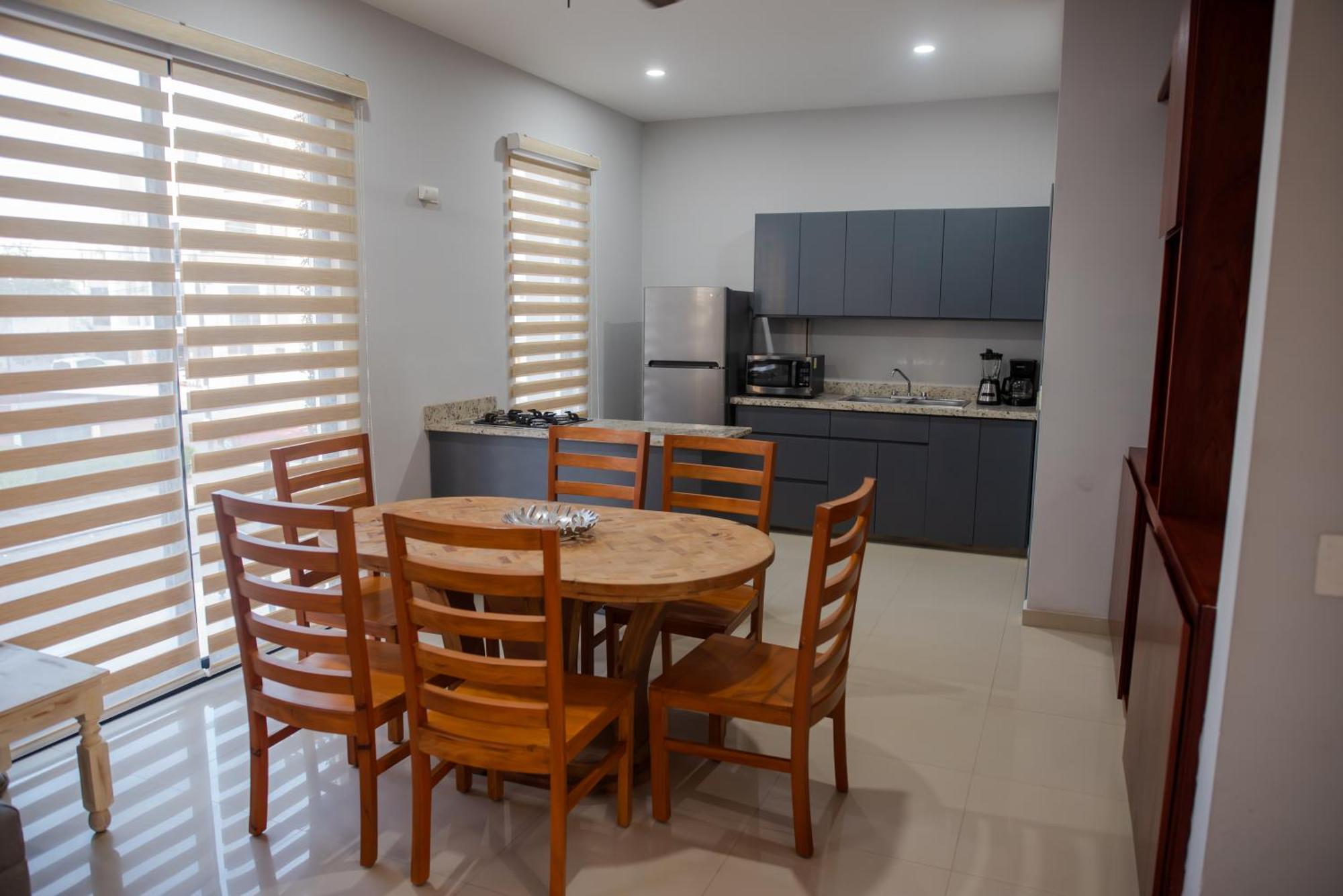2Br/2Ba Condo 1 Block To Ocean! - Unit 3 ماساتلان المظهر الخارجي الصورة