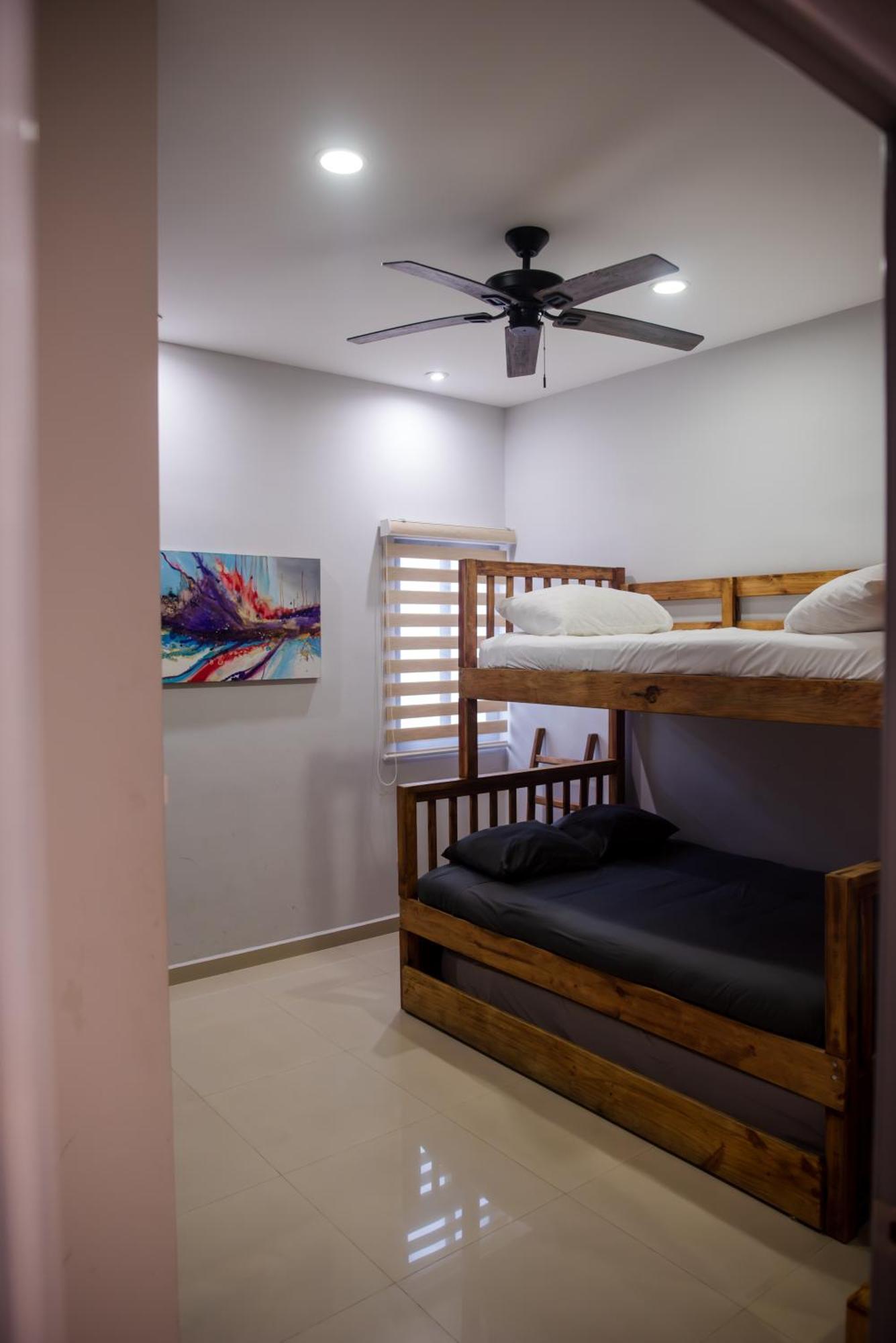 2Br/2Ba Condo 1 Block To Ocean! - Unit 3 ماساتلان المظهر الخارجي الصورة